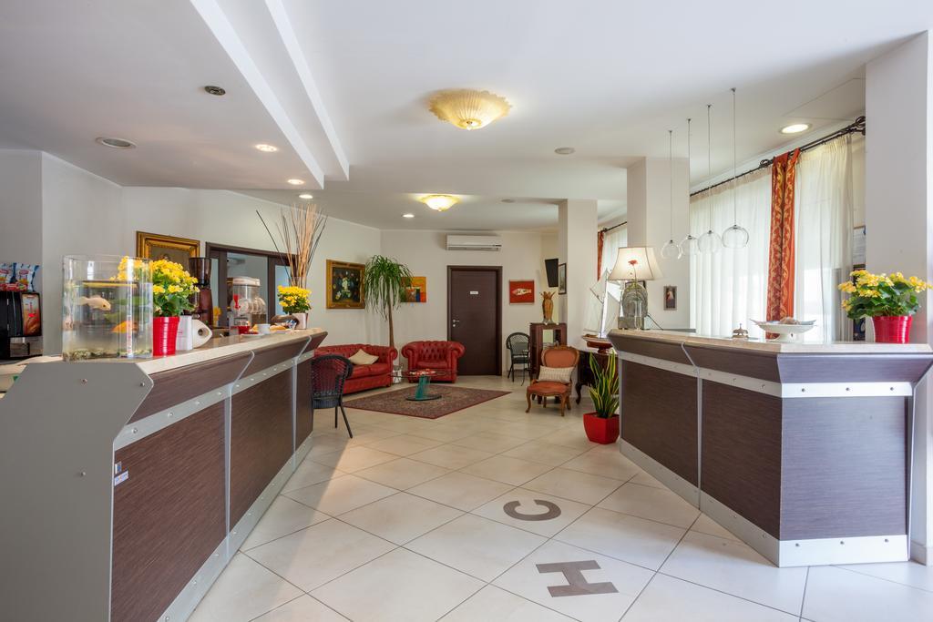 Hotel Caggiari Senigallia Exteriör bild