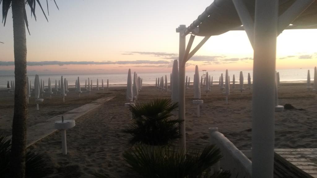 Hotel Caggiari Senigallia Exteriör bild