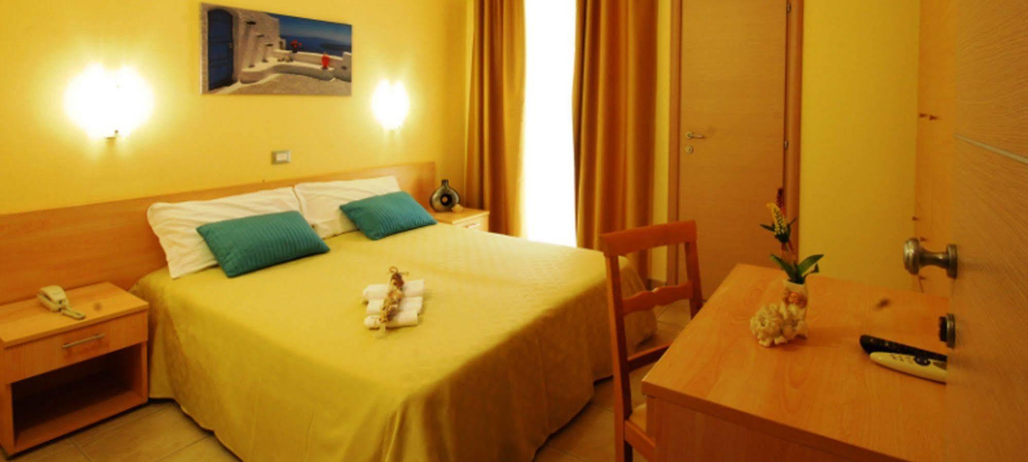 Hotel Caggiari Senigallia Exteriör bild