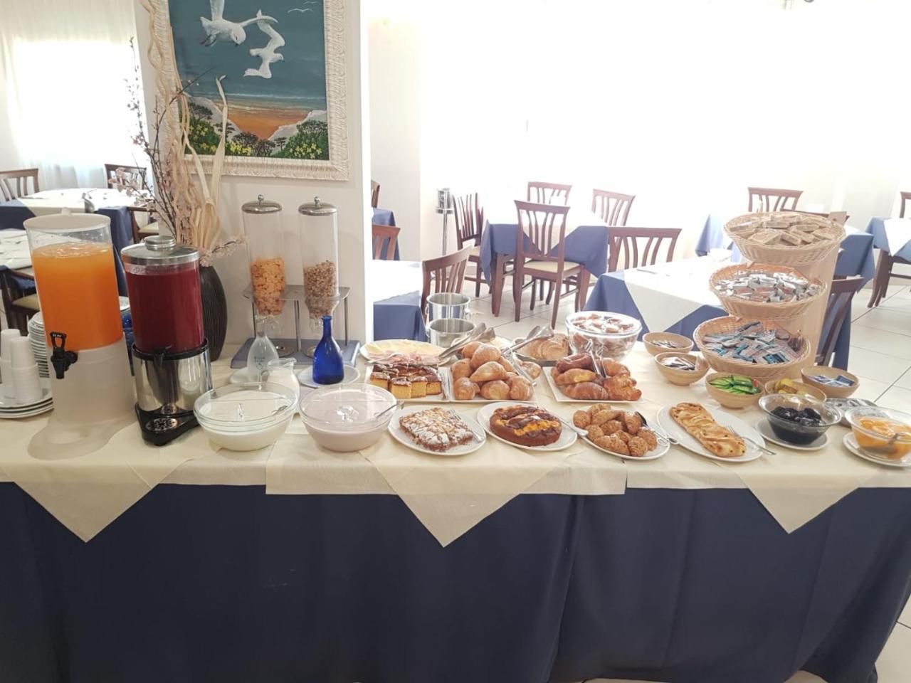 Hotel Caggiari Senigallia Exteriör bild
