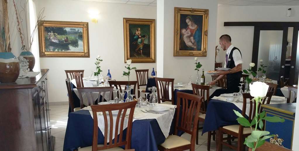 Hotel Caggiari Senigallia Restaurang bild